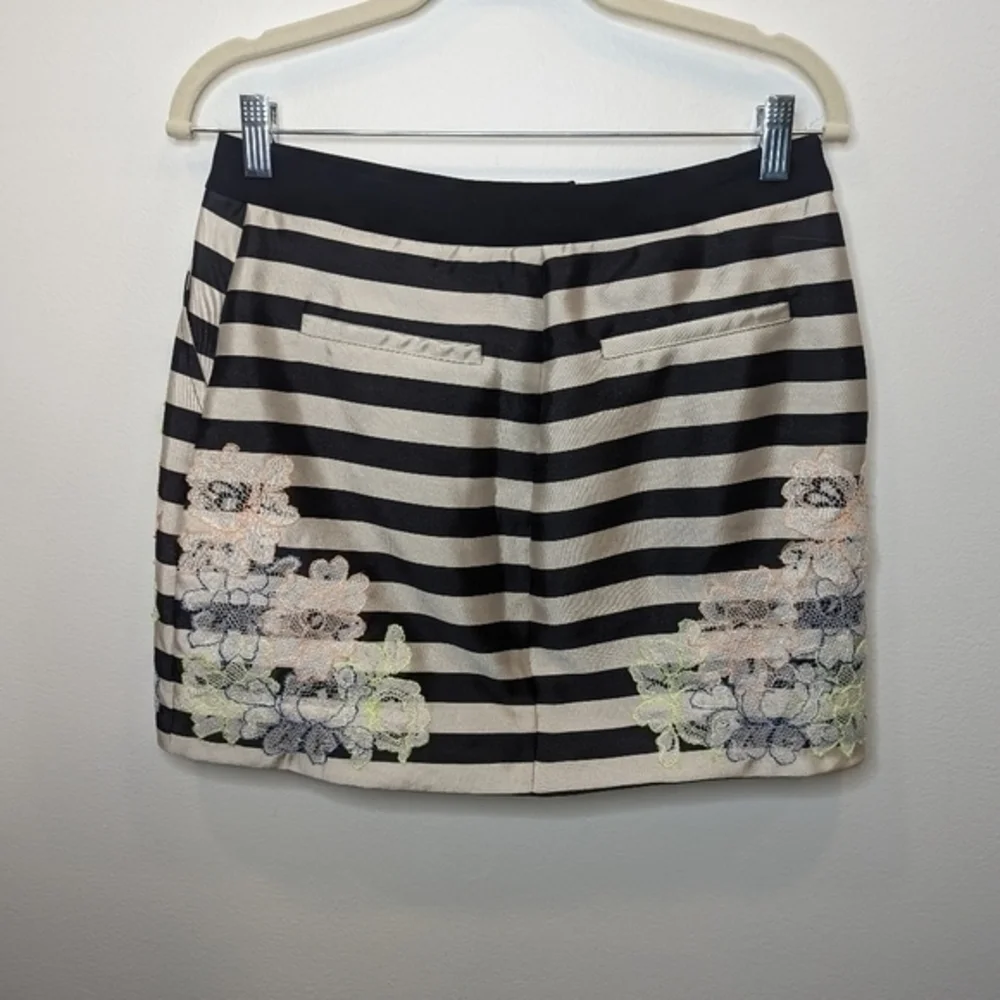 Silvian Heach NWT Stripped Mini Skirt with neon floral embroidered pattern sz XS - Picture 3 of 9